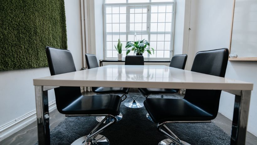 Pisarniško pohištvo